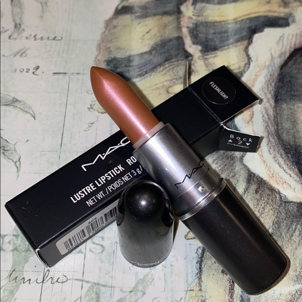 MAC COSMETICS FLES HLIGHT BNIB Lustre Lipstick RARE Discontinued LE